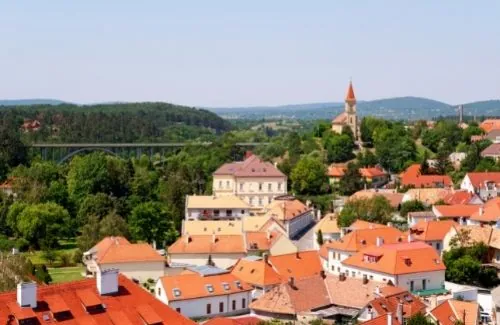 Veszprém történelmi belvárosának panorámája